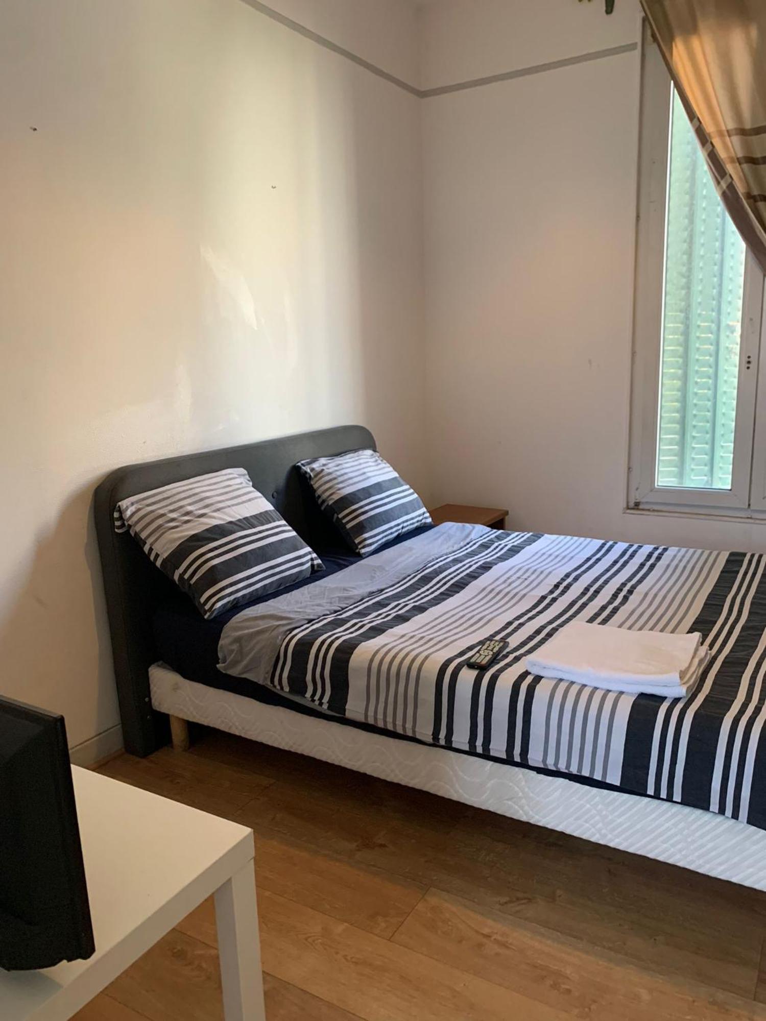 3 Hebergements - Au 1Er Etage 1 Appartement 2 Pieces Et Au 2Eme Etage Un Logement De 2 Chambres Louees Separement Avec Coin Cuisine Et Toilettes A Partager- Dans Pavillon Au Pied Du Rer B A 5 Minutes De Paris Et 30 Mn Stade De France Cachan Exterior photo